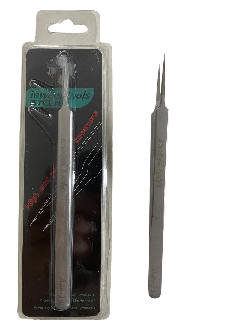 **Ieweet Tools AAA14 Düz İnce Cımbız** Yüksek hassasiyetle yapılmış düz ve ince uçları, küçük bileşenleri tutmak ve yerleştirmek için mükemmeldir. Dayanıklı paslanmaz çelikten üretilmiş olup, uzun ömürlü ve ergonomik tasarımıyla rahat kullanım sağlar. Elektronik onarımlar ve hassas işler için idealdir.